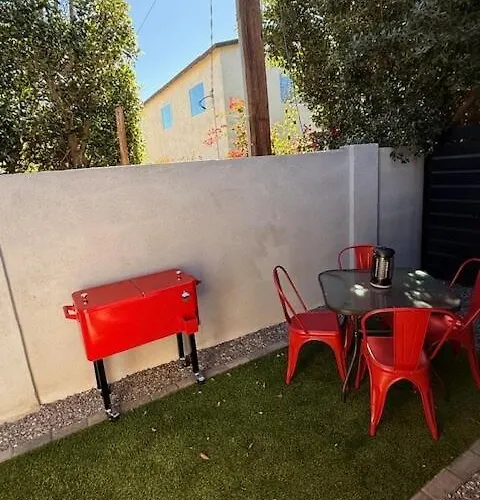 Arcadia Lite Unit 1 With Private Yard And Washer Dryer Apartment *
