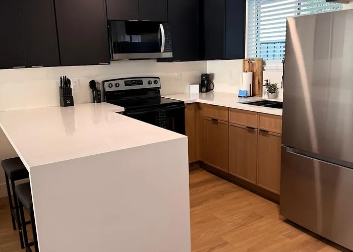 Arcadia Lite Unit 1 With Private Yard And Washer Dryer Apartment *