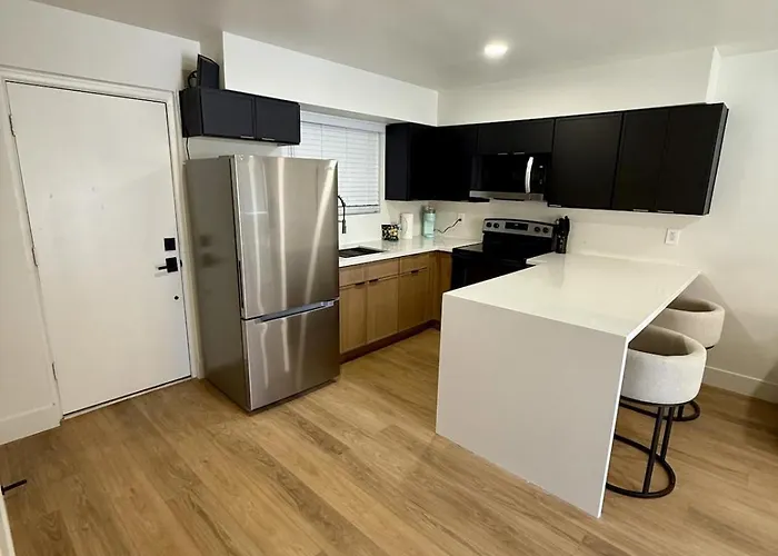 Arcadia Lite Unit 1 With Private Yard And Washer Dryer Apartment Phoenix